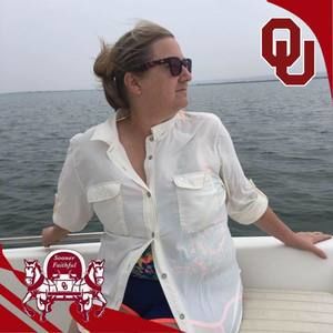 Meet your Posher, Laurie